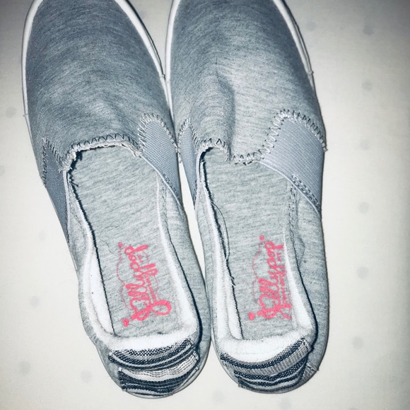 Light gray slip on shoes - Picture 3 of 6